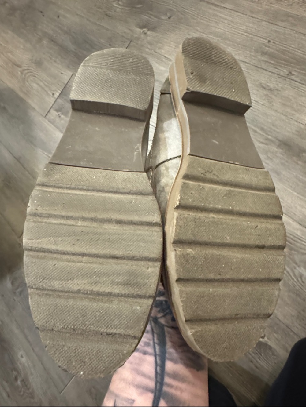 Anne Klein Everly Suede Loafers in Taupe. 9.5. Great Condition! - Picture 3 of 7